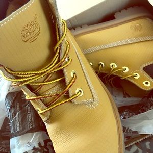 COPY - Waterproof timberland boots